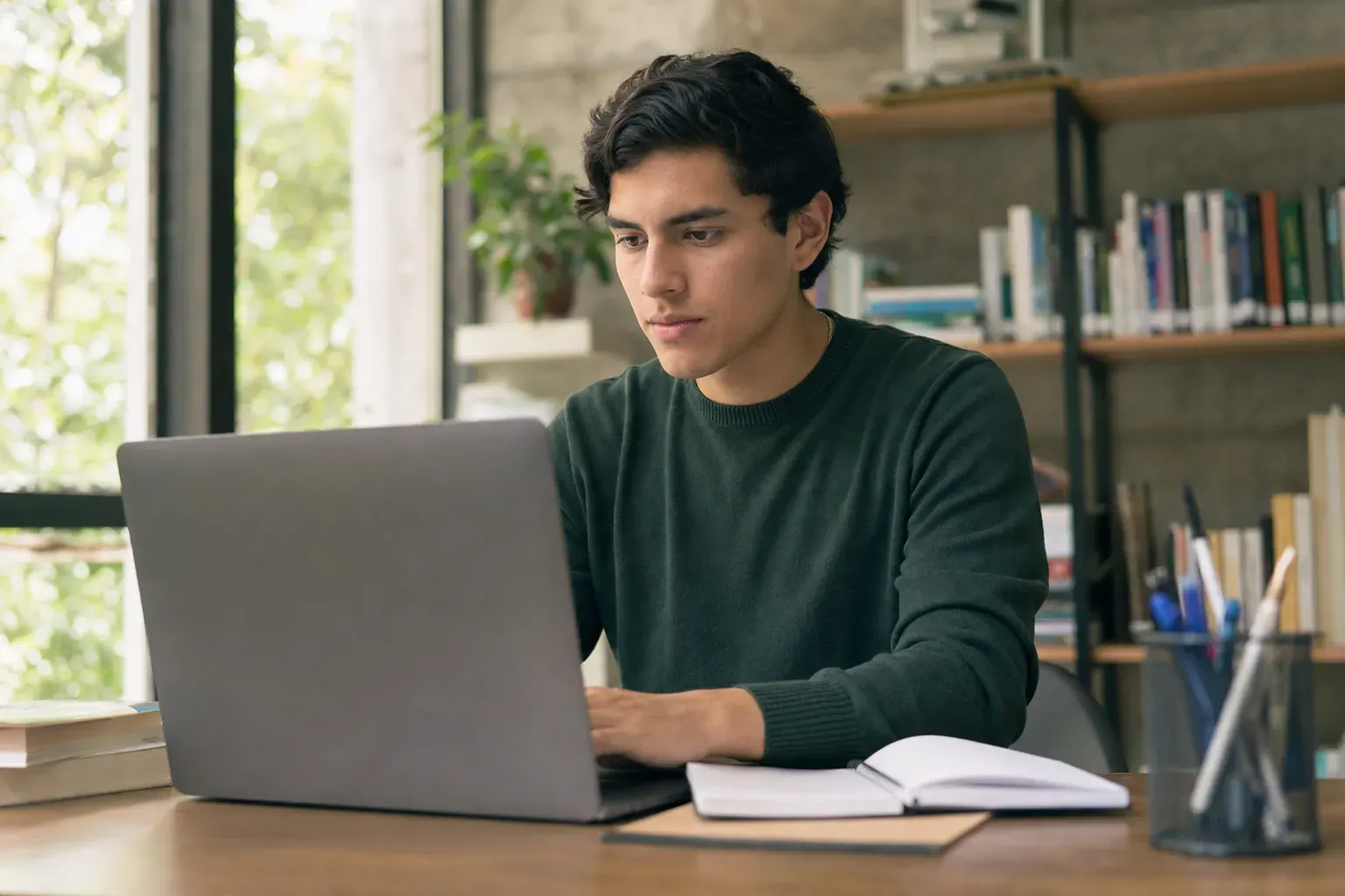 Ministerio de Educación lanza MarIA, asistente virtual con inteligencia artificial para servicios educativos