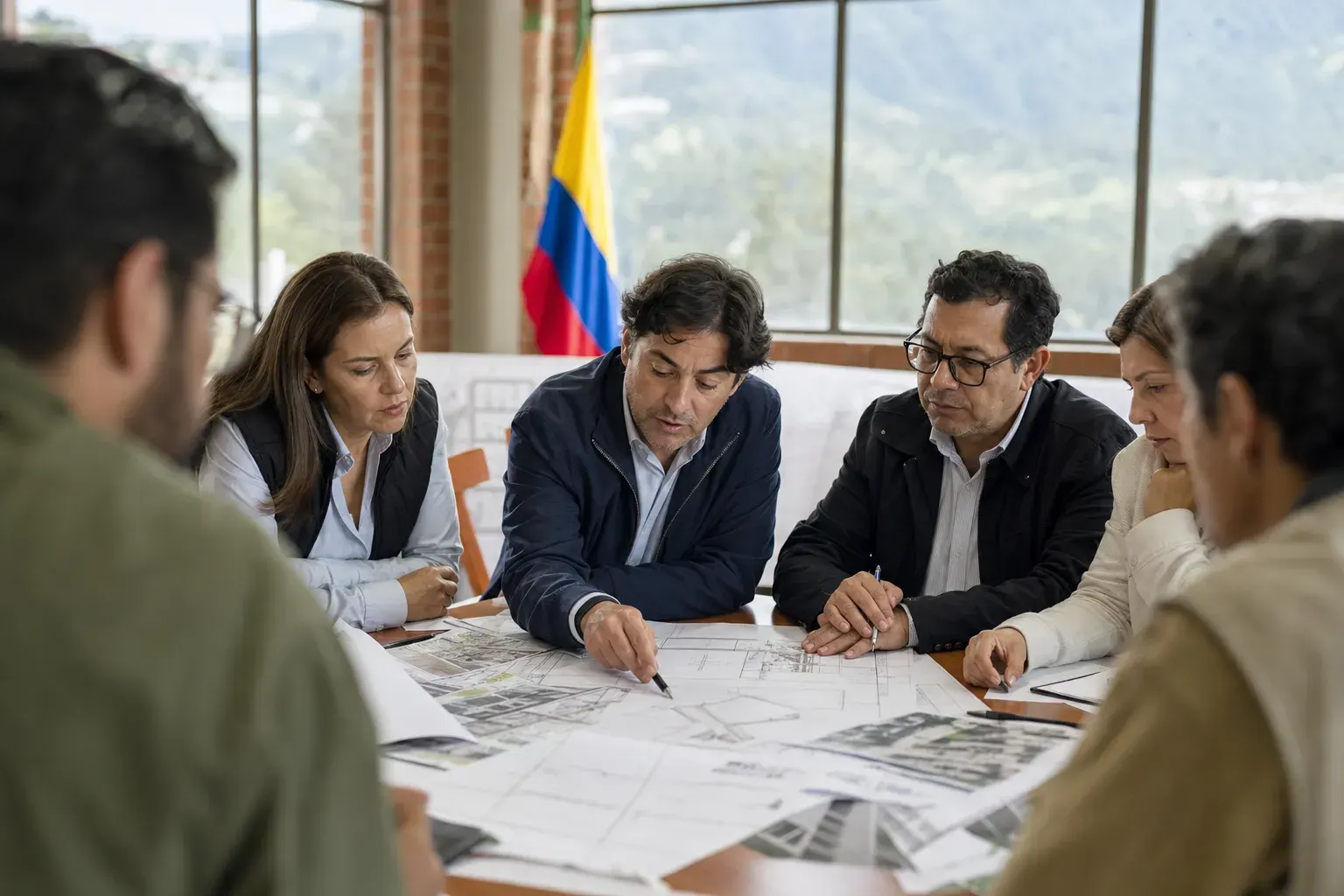 Ministerio de Educación y Gobernación del Tolima articulan acciones para atender infraestructura educativa y alimentación escolar tras terremoto e incendios